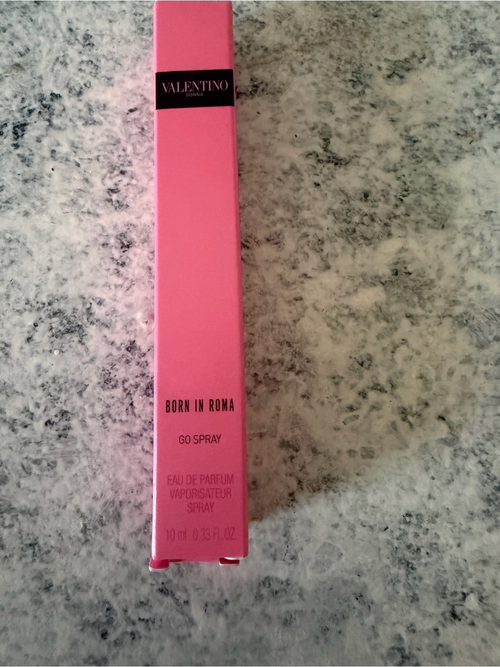Valentino Born in Roma Go Spray - Pink Packaging